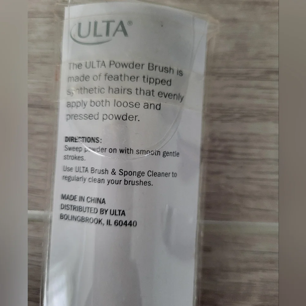 Ulta Make‎ Up Beauty Blush Powder Brush New